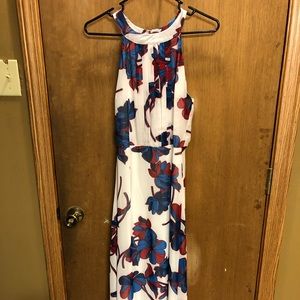 Very pretty long dress with blue and red flowers